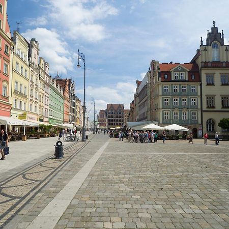 As Home Apartamenty Rynek 50 R503 Amazing View Wroclaw Bagian luar foto